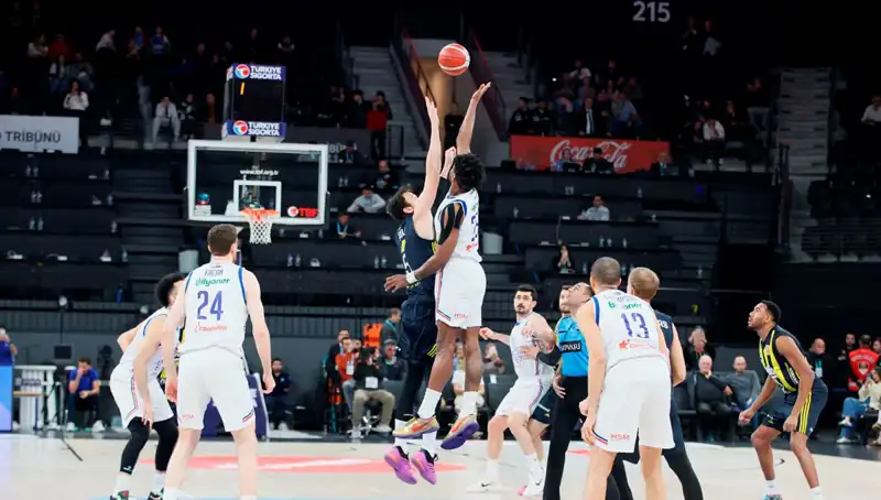 Anadolu Efes ve Panathinaikos'un Kritik Maçı Ne Zaman? Tüm Detaylar Burada!