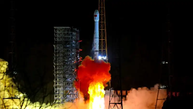 Çin, Asteroid Keşif Aracı Tienvın-2'yi Uzaya Gönderdi: Uzay Keşiflerinde Yeni Dönem