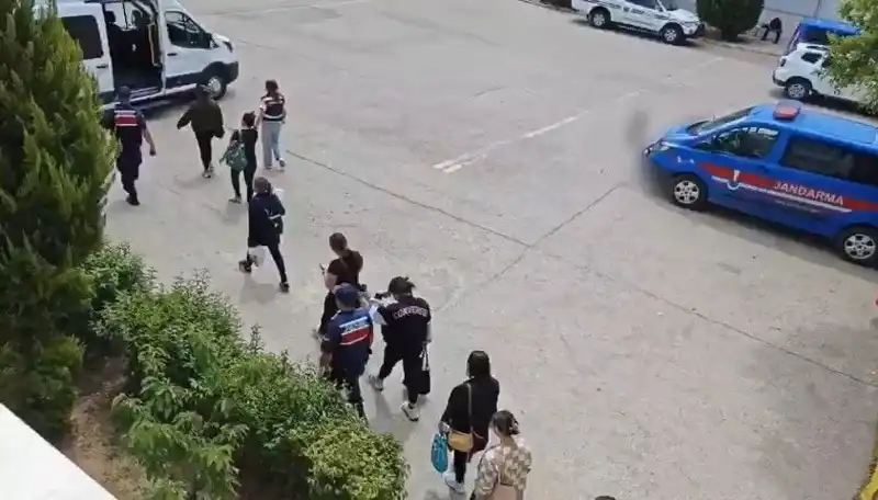 Taylandlı Kadınlara Çalışma İzni Vaadi: Fuhuş Skandalının Ardındaki Gerçekler