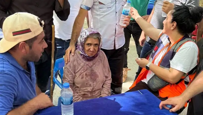 Kayıp Kadın 3 Gün Sonra Piknikçilerin Yanında Bulundu: Hayatta Kalma Mücadelesi