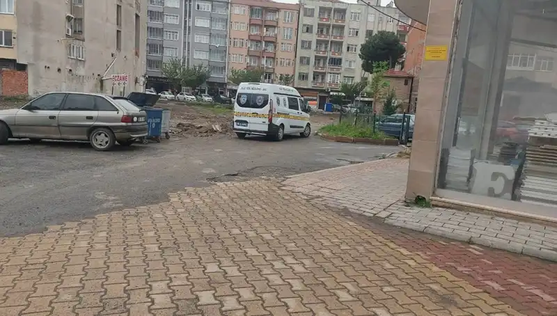 4. Kattan Düşen Kadın, Hastaneye Sevk Edildi: Sağlık Durumu Kritik!