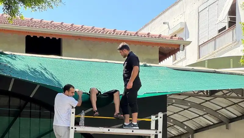 Dengesini Kaybedip Balkonun Kenarından Düşen Genç, Hayatını Kaybetti