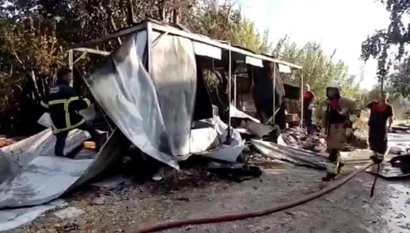 Hatay'da Konteyner Yangını: Büyük Hasar ve Kullanılamaz Hale Gelen Eşya