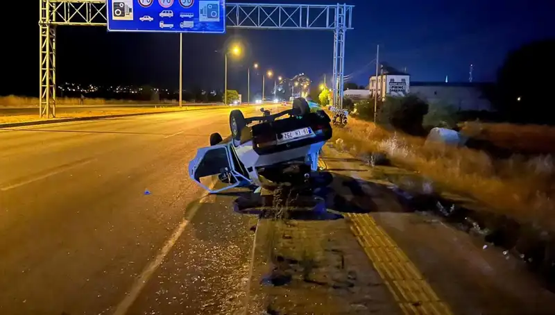 TIR’ın Sıkıştırdığı Otomobil Takla Attı: Olay Yeri Detayları Şok Etti!