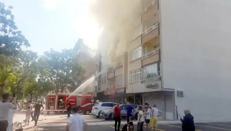 Yangında Yanıklarla Uyanan Kadınlar Hastaneye Kaldırıldı
