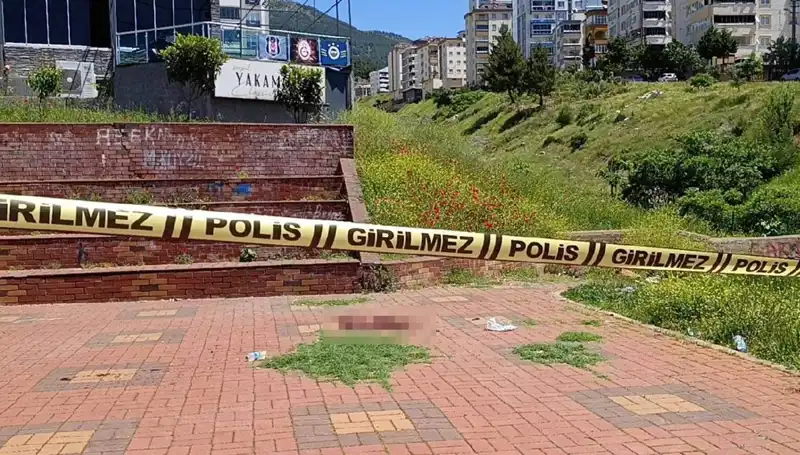 Kahramanmaraş'ta Bıçaklı Kavga: Bir Kişi Hayati Tehlikede