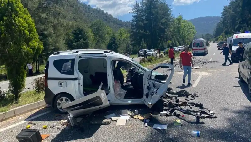 Marmaris’te Korkunç Kaza: Yolda Gözler Önünde Savaş Alanı Dehşeti