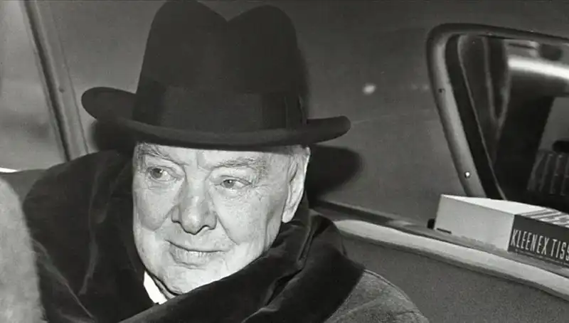 Churchill’in Bekar Evi Satışta: Tarihi Konut 3,75 Milyon Sterline Alıcı Bekliyor!