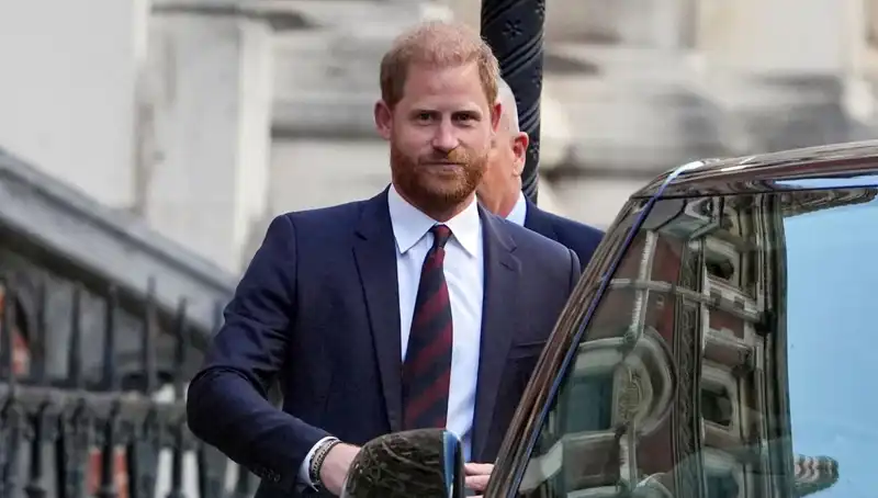 Prens Harry'den Şaşırtan İtiraf: Ailemle Barışma Umudum Var
