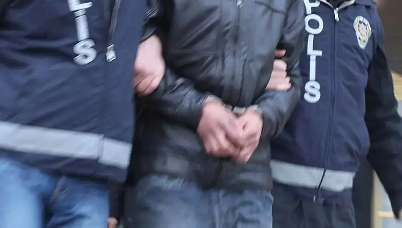 Adana'da Uyuşturucu Denetimleri: 45 Kişi Gözaltına Alındı