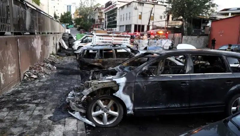Sanayide Tamir Bekleyen Araçlar Alev Alev Yandı: Son Durum Nedir?