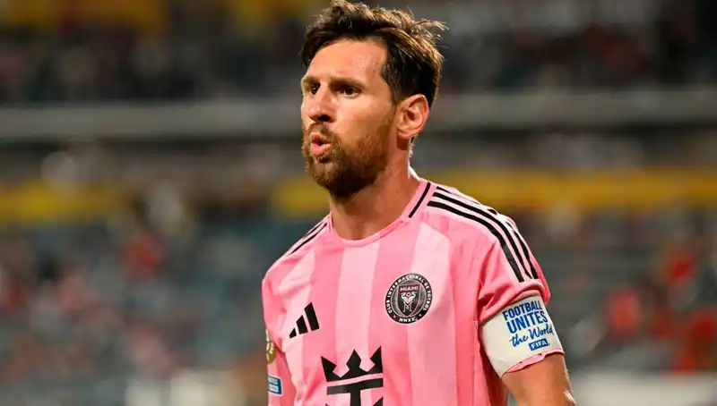 Messi'nin İlk Maçında Şok Beraberlik: Son Dakika Şutu Direkten Döndü