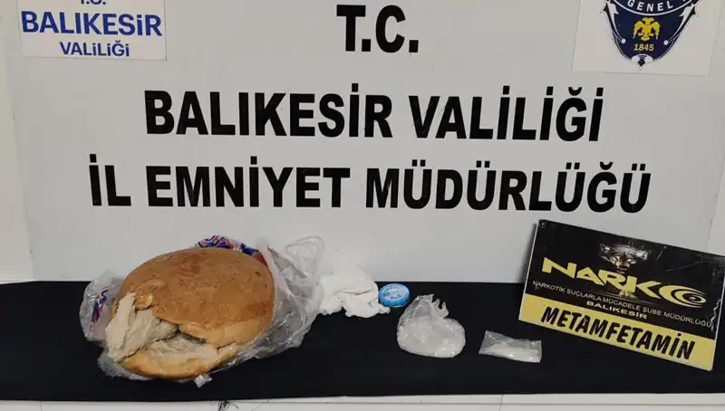 Uyuşturucu Kaçakçılığına Yeni Yöntem: Ekmeğin İçine Gizleme Yöntemi