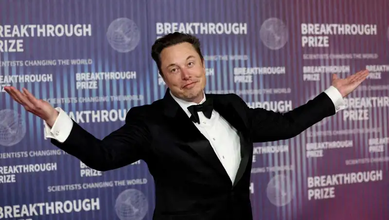 Elon Musk, X’in Yeni Mesajlaşma Uygulamasıyla Flört Yapmaya mı Başlıyor?